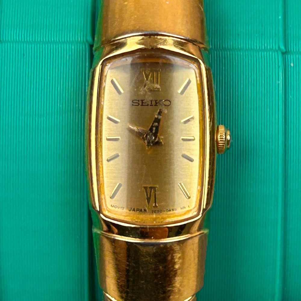 Seiko‎ Ladies Gold Tone Vintage Watch 2Z20-0AB0 Roman Numeral Analog Quartz